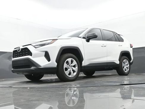 Used 2025 Toyota RAV4 LE FWD image 25
