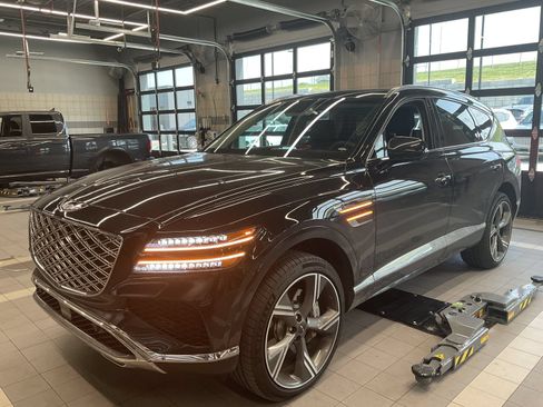 Used 2025 Genesis GV80 3.5T Prestige AWD/4WD image 1