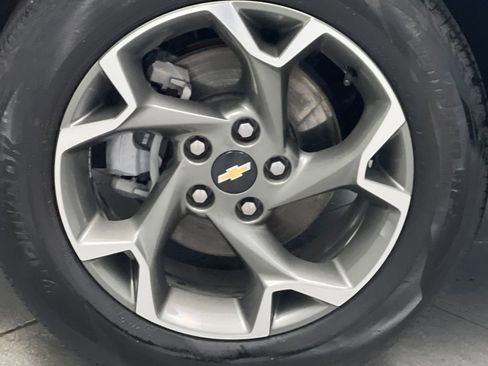 Used 2025 Chevrolet Trax LT w/ LT Convenience Package FWD image 58