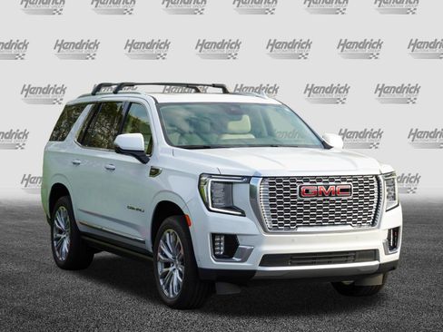Used 2023 GMC Yukon Denali w/ Advanced Technology Package AWD/4WD image 2