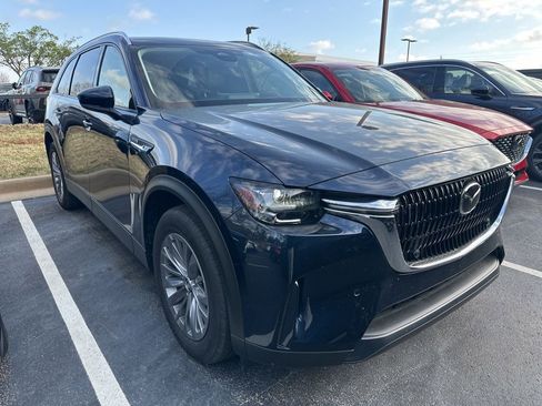 Used 2025 MAZDA CX-90 3.3 Turbo w/ Preferred Package image 2