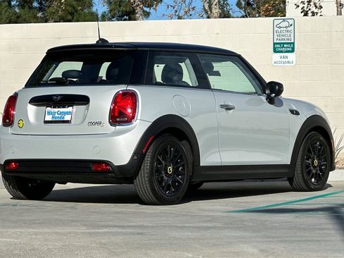 Used 2023 MINI Cooper SE image 7