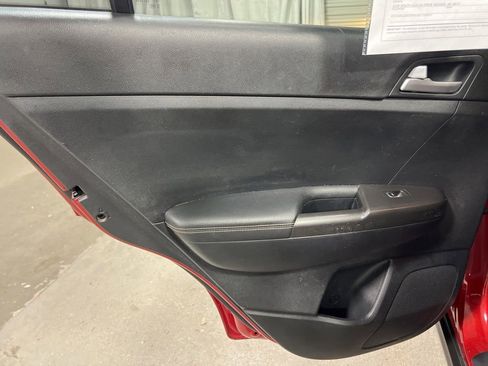Used 2017 Kia Sportage LX FWD image 16