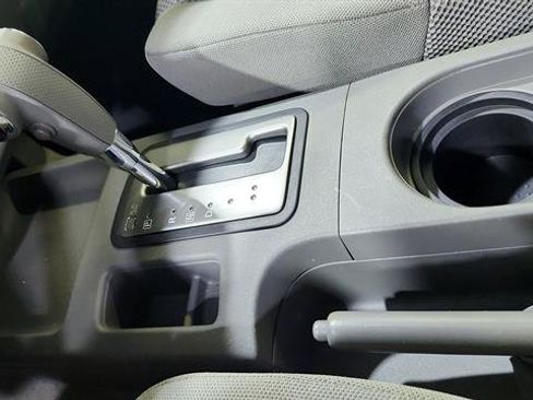 Used 2014 Nissan Frontier SV RWD image 14