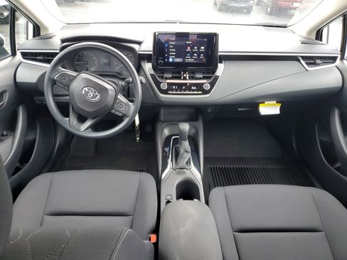 Used 2025 Toyota Corolla LE image 16