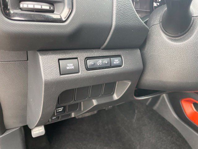Used 2022 Nissan Frontier Pro-X RWD image 26