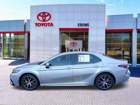 Certified 2024 Toyota Camry SE image 9