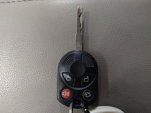 Used 2018 Ford Escape SEL FWD image 32