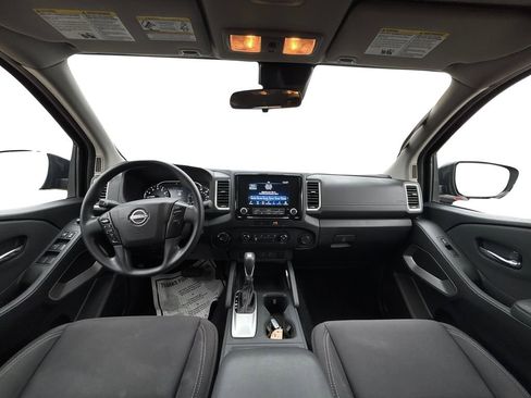 Used 2022 Nissan Frontier SV image 17