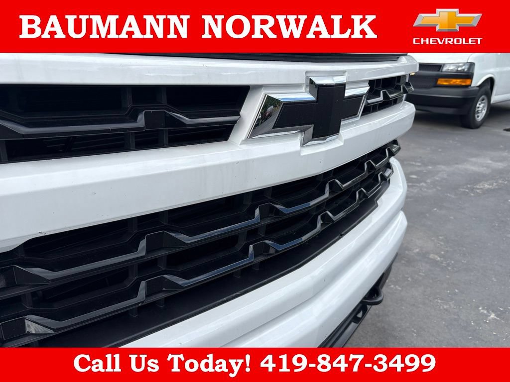 Used 2026 Chevrolet Silverado 1500 RST w/ LPO, Dark Essentials Package AWD/4WD image 15