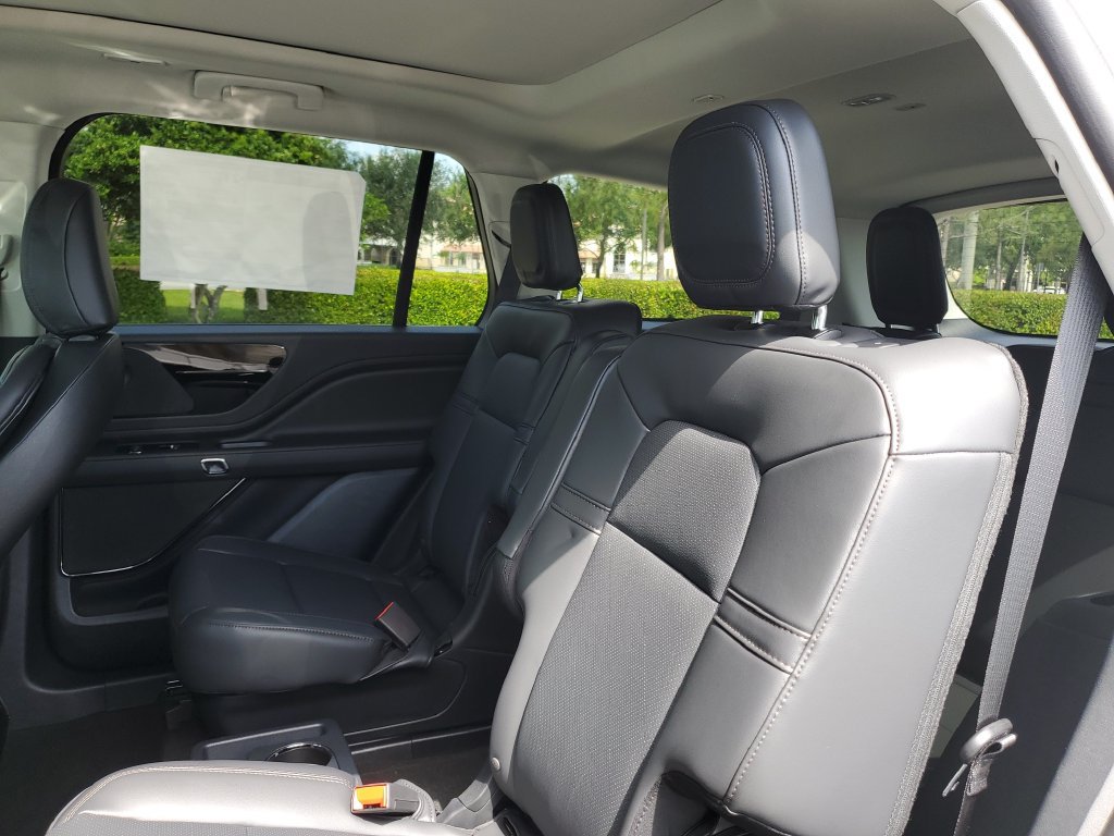 New 2026 Lincoln Aviator 2WD image 12