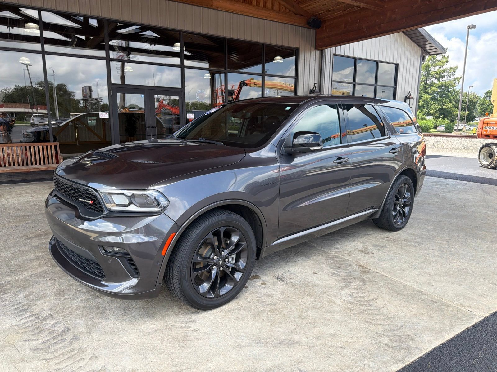 Used 2021 Dodge Durango R/T w/ Blacktop Package AWD/4WD image 27