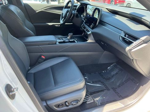 Certified 2025 Lexus RX 350 Premium w/ Accessory Package (Z1) FWD image 14