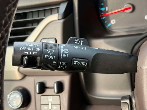 Used 2019 GMC Yukon Denali w/ Open Road Package image 33