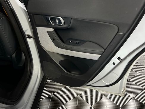 Used 2021 Polestar Polestar 2 w/ Performance Package image 26