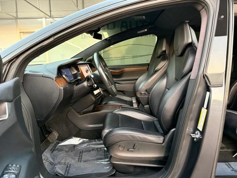 Used 2018 Tesla Model X 100D AWD/4WD image 12