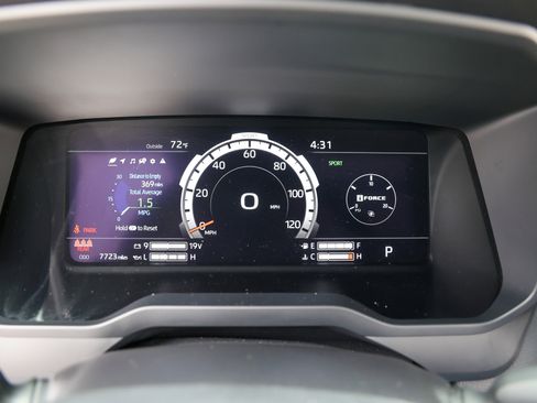 Used 2025 Toyota Tundra Limited image 18