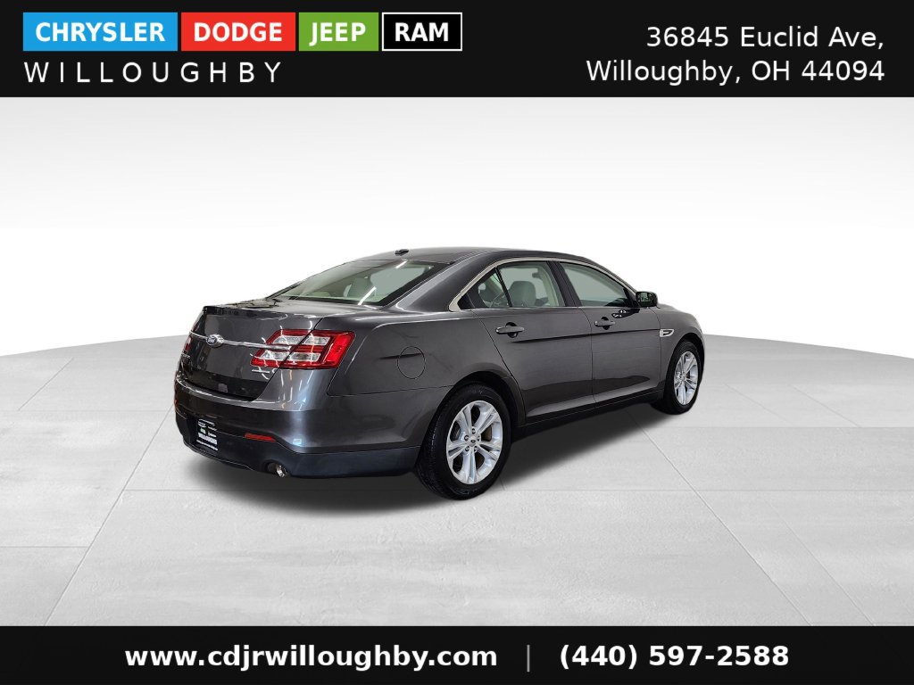 Used 2017 Ford Taurus SE FWD image 9