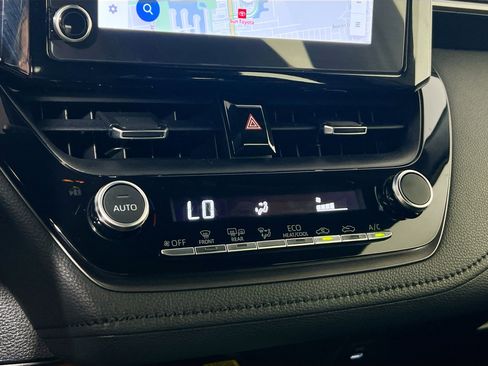 Used 2024 Toyota Corolla Premium image 27