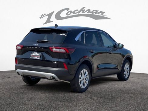 New 2025 Ford Escape Active w/ Active Premium Tech Pack image 5