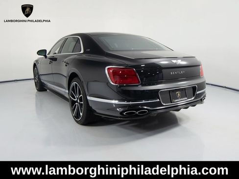 Used 2024 Bentley Flying Spur V8 AWD/4WD image 7