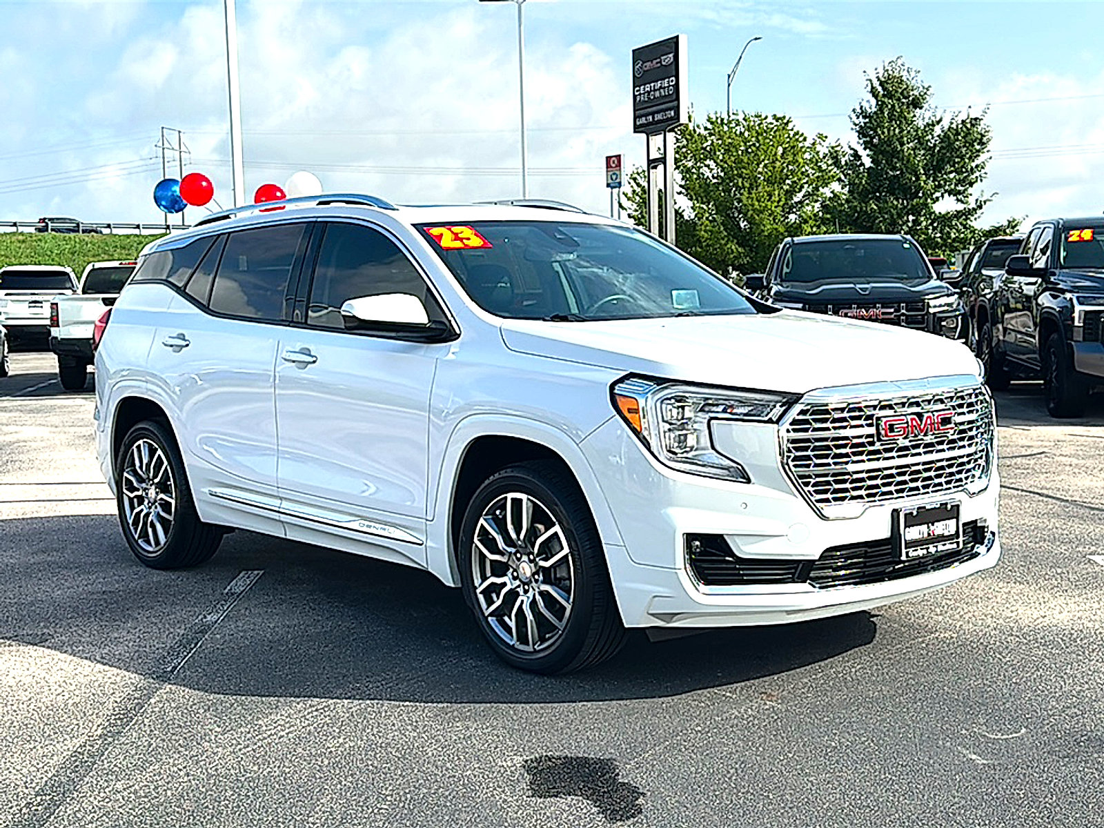 Used 2023 GMC Terrain Denali AWD/4WD image 10