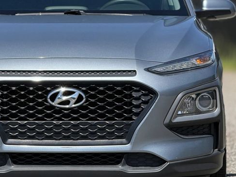 Used 2019 Hyundai Kona SE FWD image 12