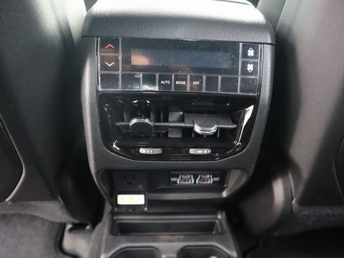 New 2025 Jeep Grand Cherokee L Altitude image 5