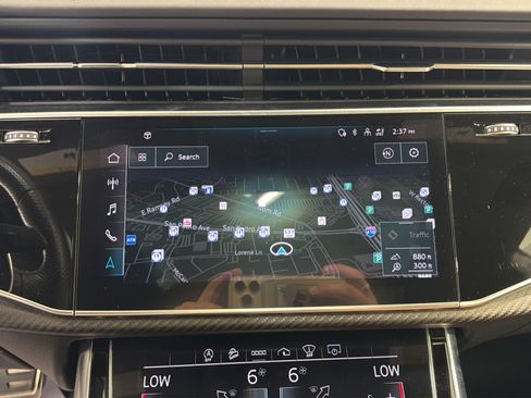 Used 2022 Audi RS Q8 AWD/4WD image 17