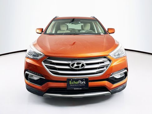 Used 2017 Hyundai Santa Fe Sport FWD image 2