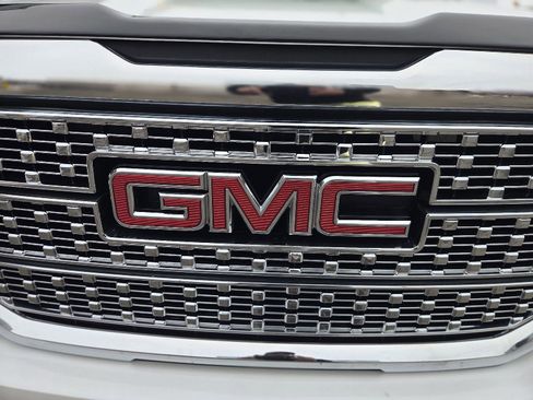 Certified 2018 GMC Sierra 1500 Denali image 15