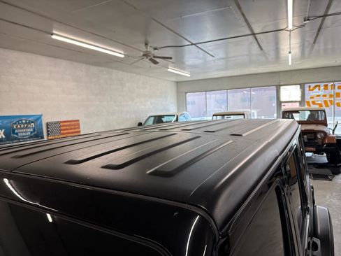 Used 2024 Jeep Wrangler Unlimited image 92