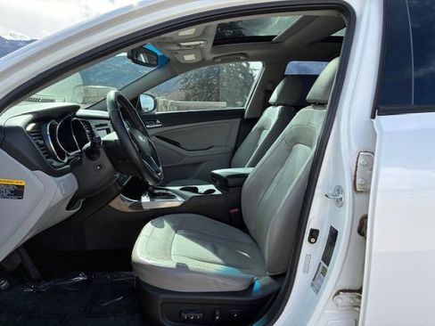 Used 2011 Kia Optima EX w/ Premium Pkg image 11