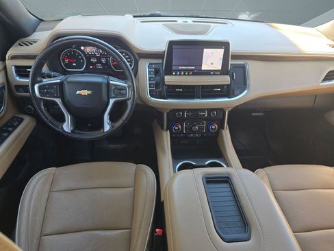 Used 2021 Chevrolet Suburban Premier w/ Premium Package image 4