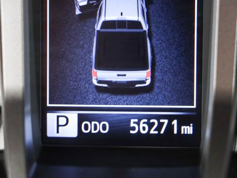 Used 2023 Toyota Tacoma 4x4 Double Cab image 17