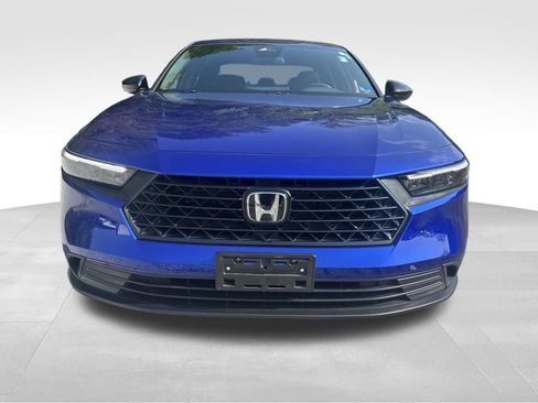 Used 2025 Honda Accord Sport image 40