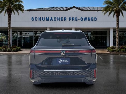 Certified 2026 Volkswagen Tiguan SE R-Line FWD image 6