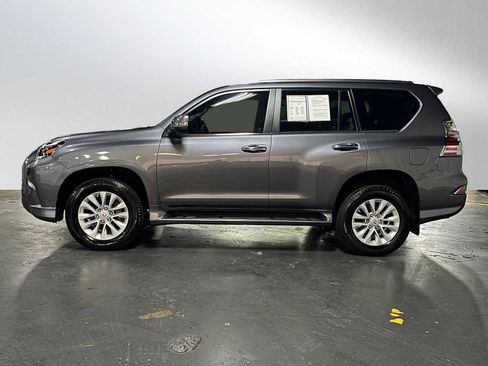 Used 2023 Lexus GX 460 Premium w/ Premium Plus Package image 4