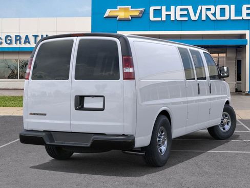 New 2026 Chevrolet Express 2500 Extended image 4