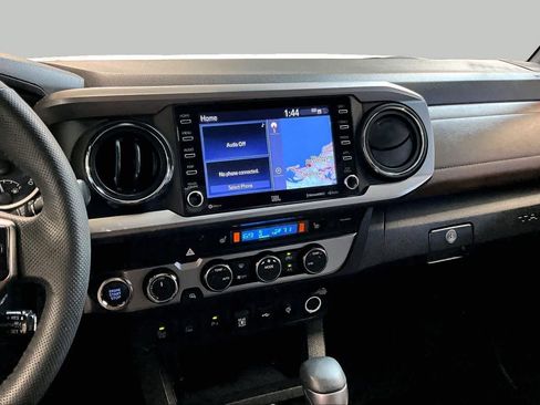 Used 2023 Toyota Tacoma Limited AWD/4WD image 7