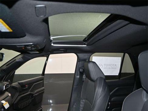 New 2026 Toyota 4Runner TRD Off-Road Premium image 9