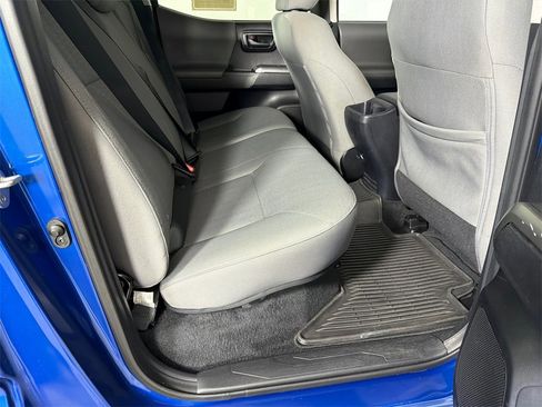 Used 2018 Toyota Tacoma SR5 image 15