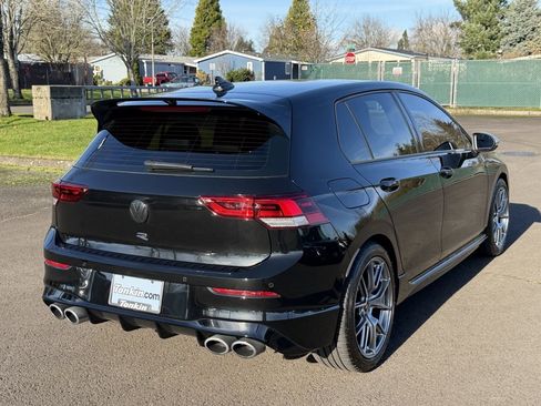 Used 2024 Volkswagen Golf R 2.0T image 8