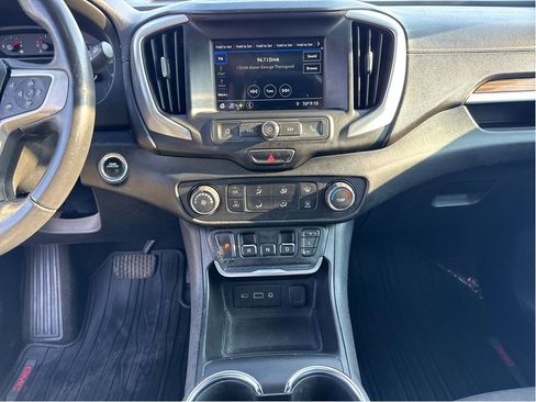 Used 2018 GMC Terrain SLE image 19