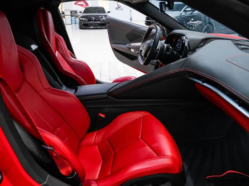 Used 2021 Chevrolet Corvette Stingray Coupe w/ Z51 Performance Package RWD image 48