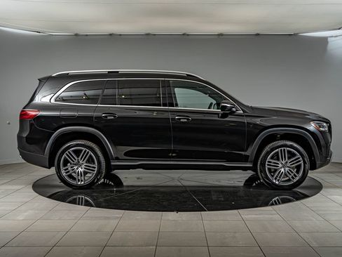 Certified 2024 Mercedes-Benz GLS 450 4MATIC image 4