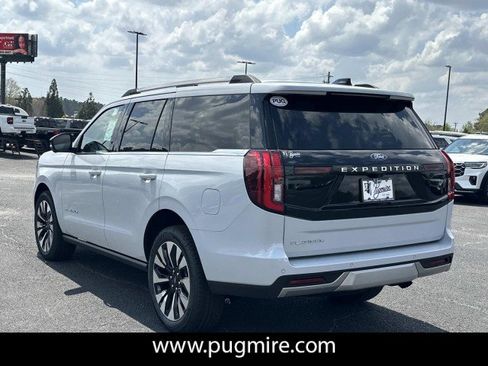 New 2026 Ford Expedition Platinum image 5