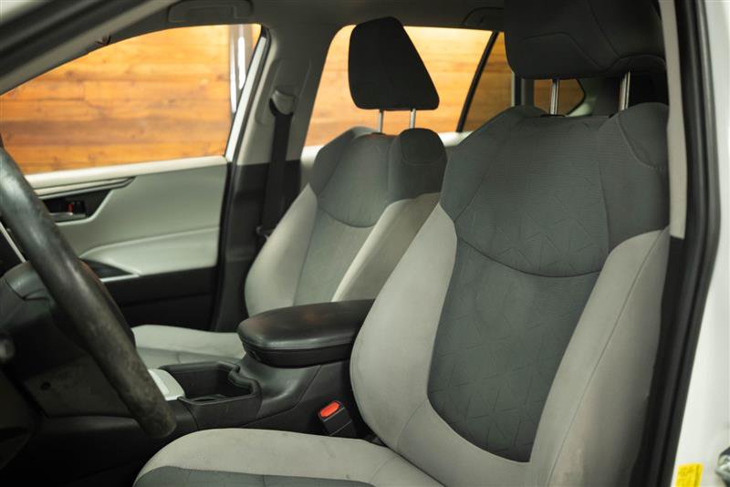 Used 2022 Toyota RAV4 XLE FWD image 10