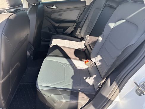 New 2026 Volkswagen Jetta SEL image 23