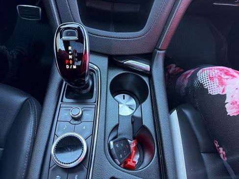 Used 2024 Cadillac XT5 Sportv w/ Technology Package image 15